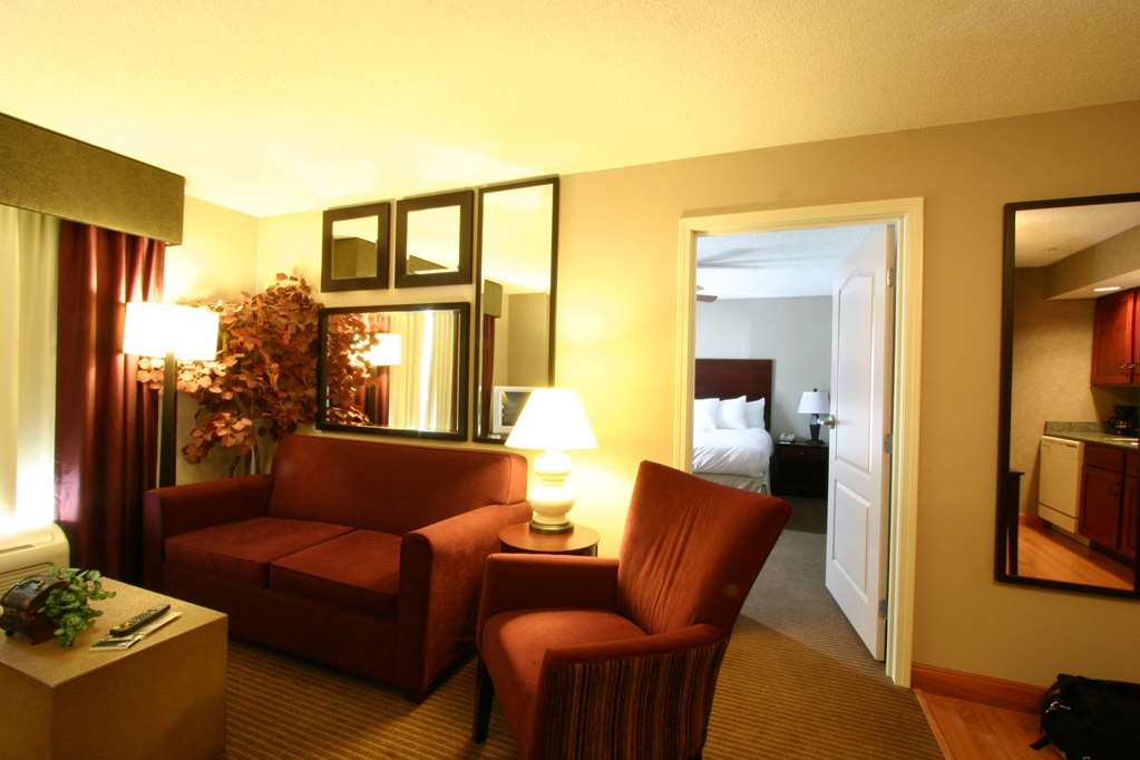 Homewood Suites by Hilton Bloomington Image