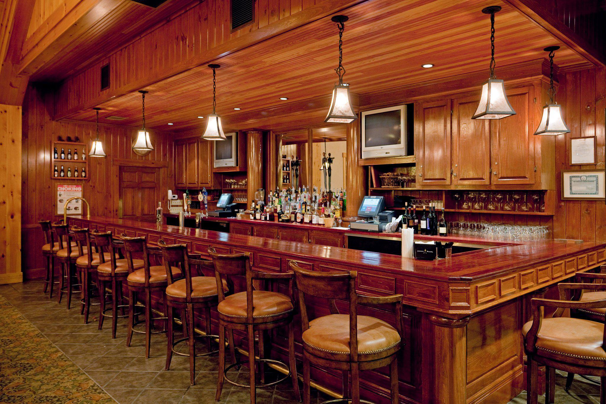 Crowne Plaza Lake Placid by IHG Image