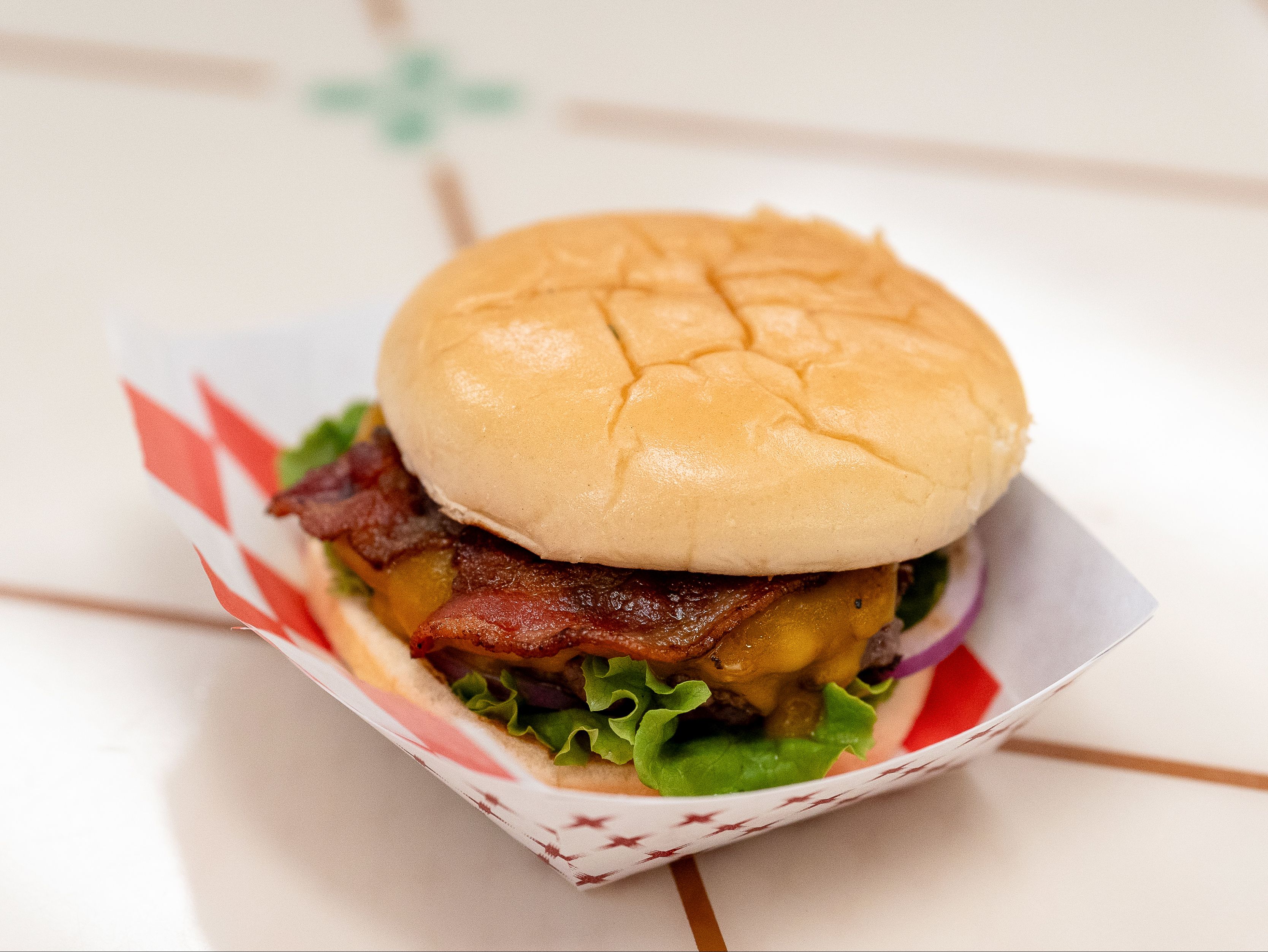 BACON CHEESE BURGER