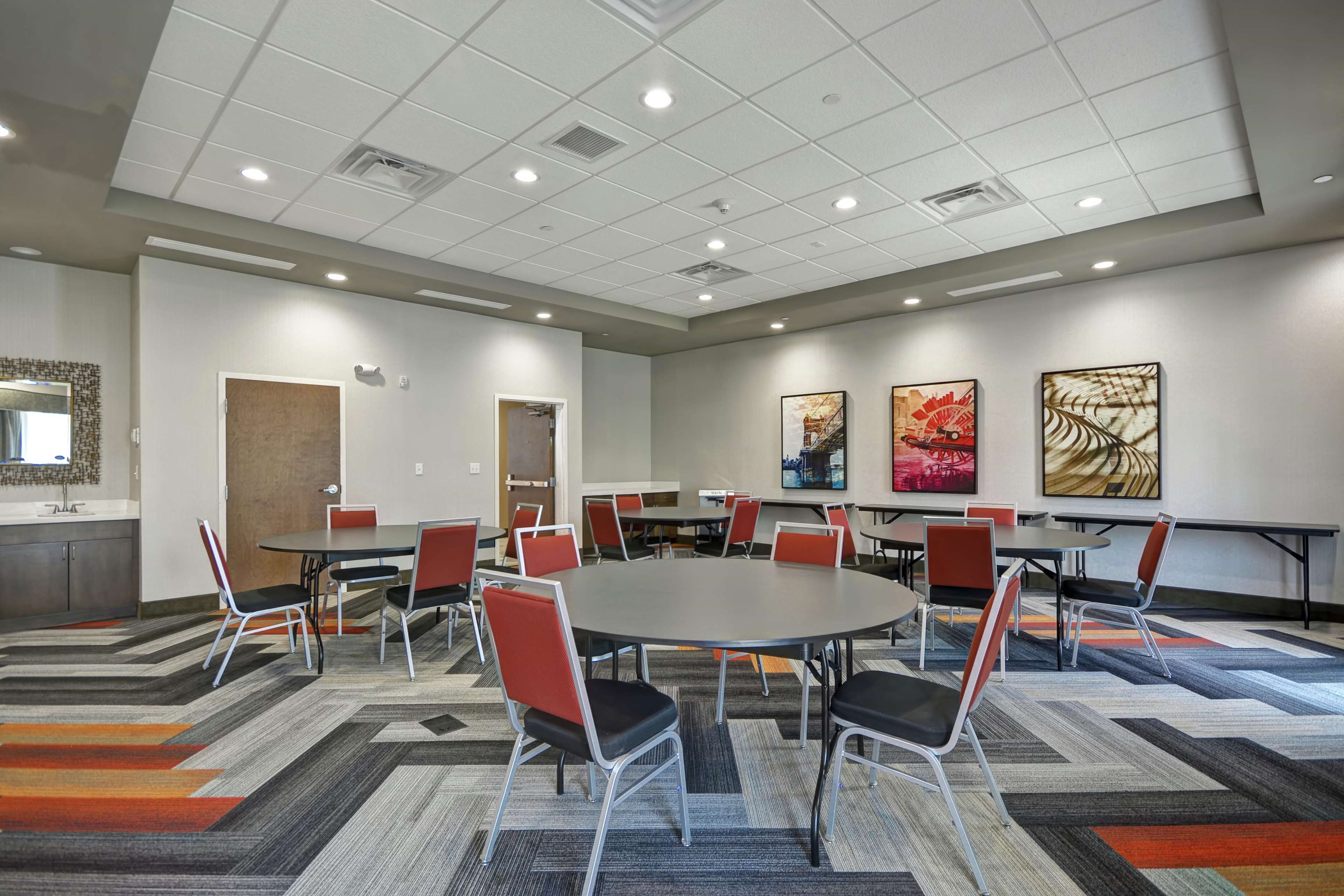 Hampton Inn Cincinnati/Blue Ash Photo