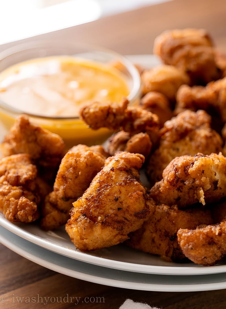 CHICKEN NUGGETS + CHOOSE YOUR SIDE