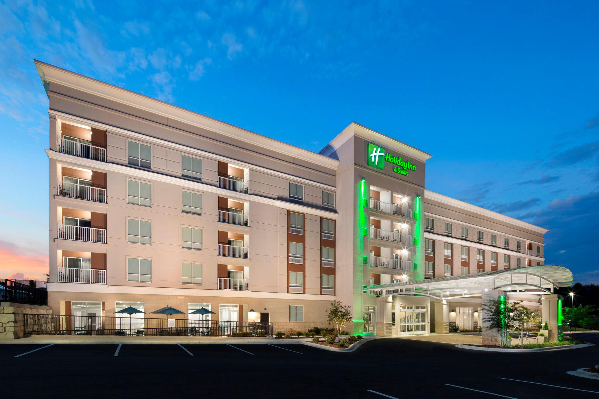 Holiday Inn & Suites Arden - Asheville Airport Photo