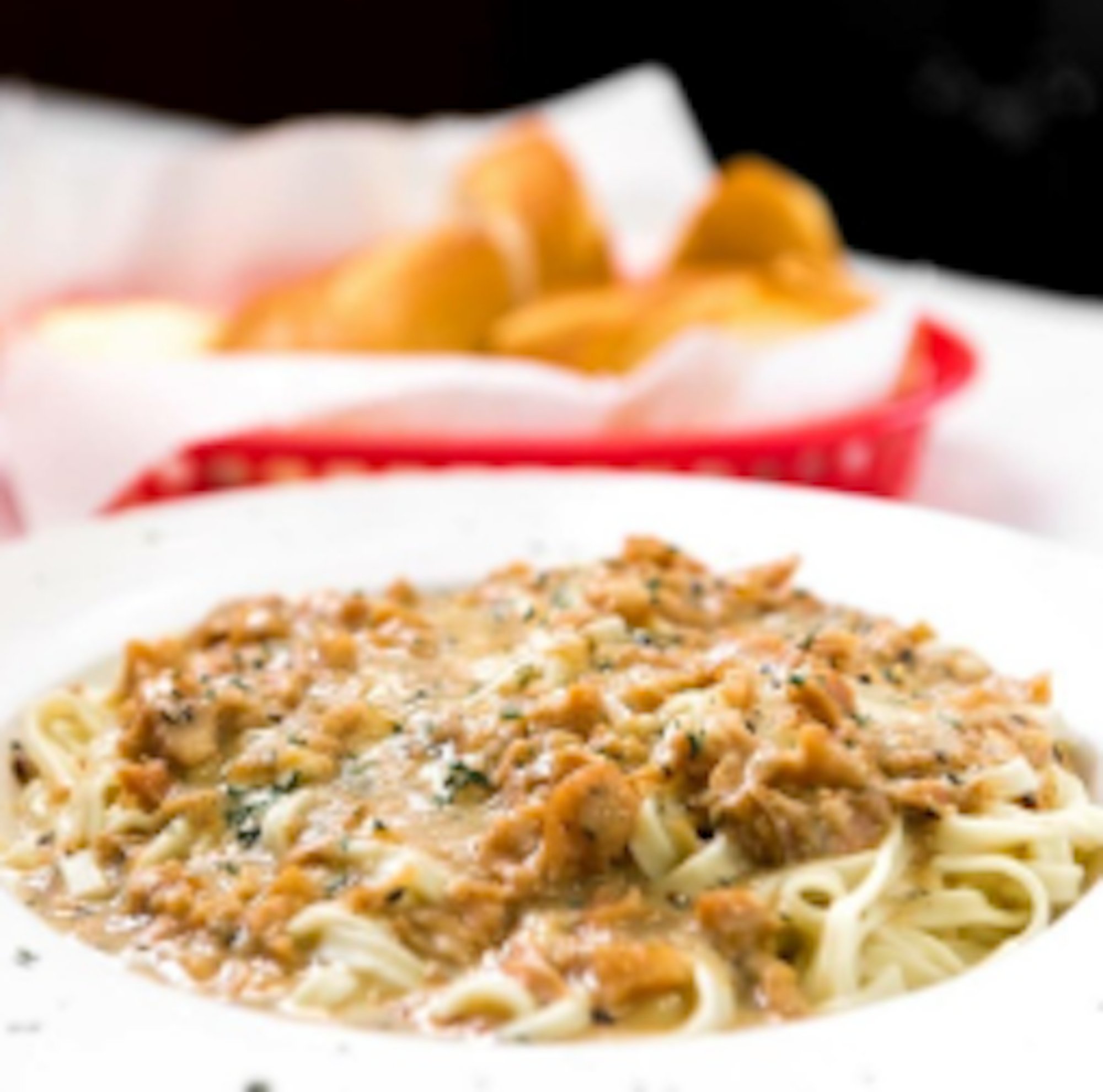 Linguini & White Clam Sauce