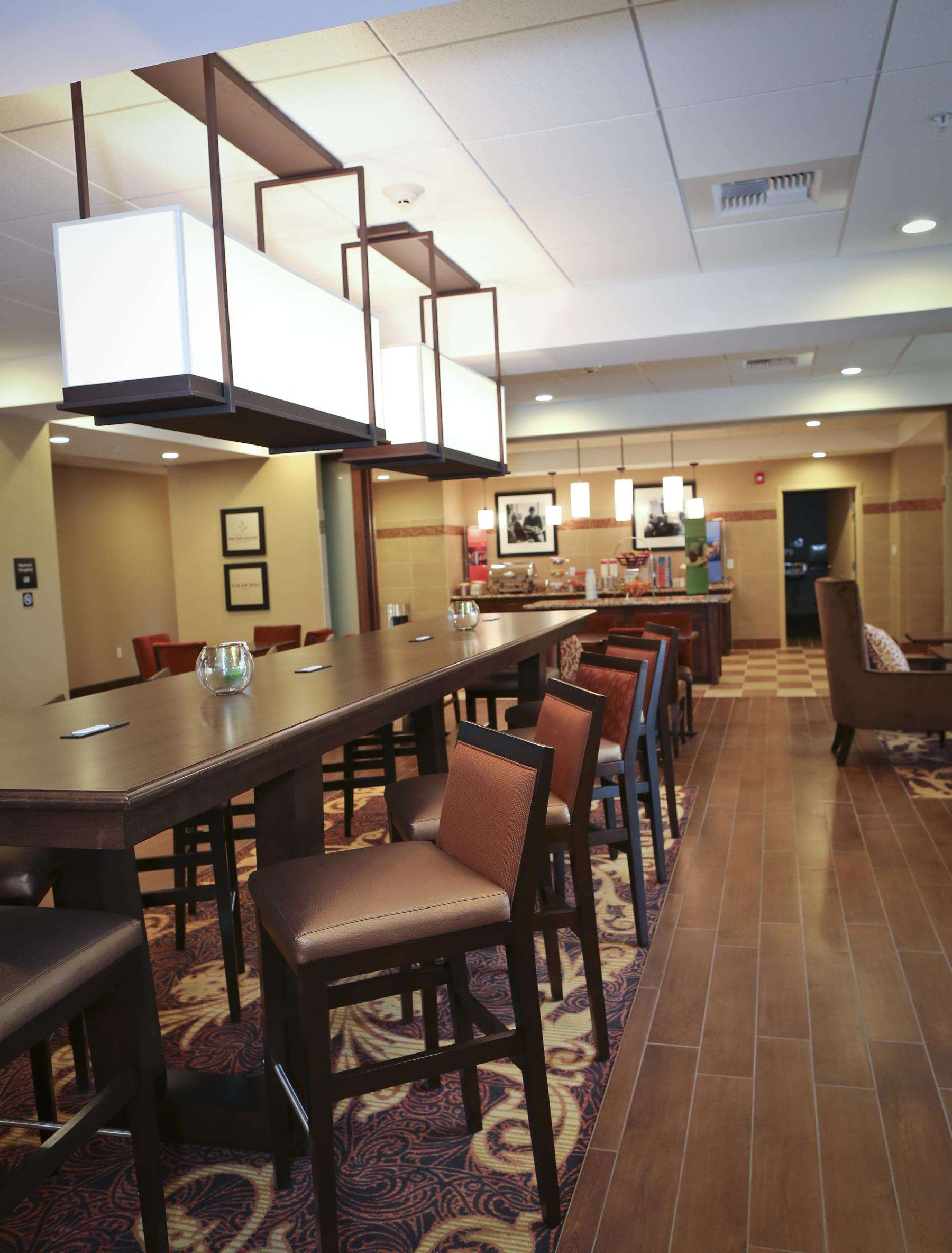 Hampton Inn Union City Photo