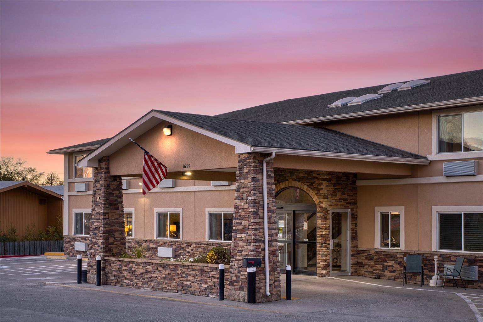 SureStay Plus by Best Western Montrose Image