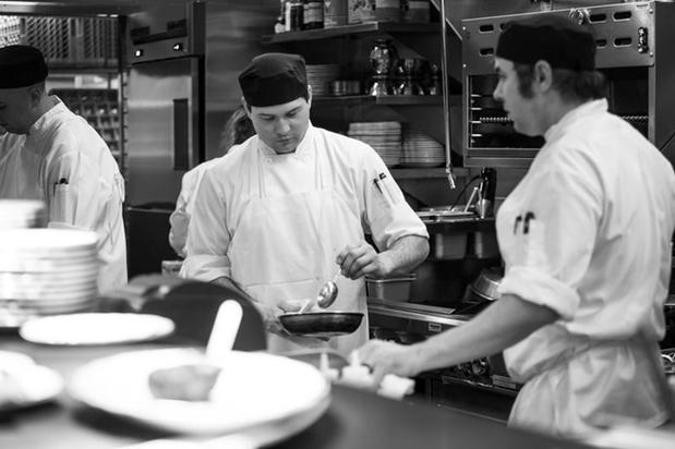 The Avenue Steak Tavern Image