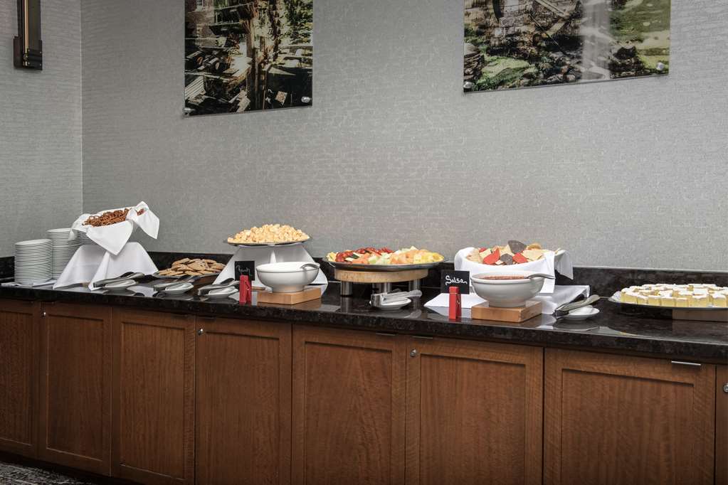 Embassy Suites by Hilton Springfield Image