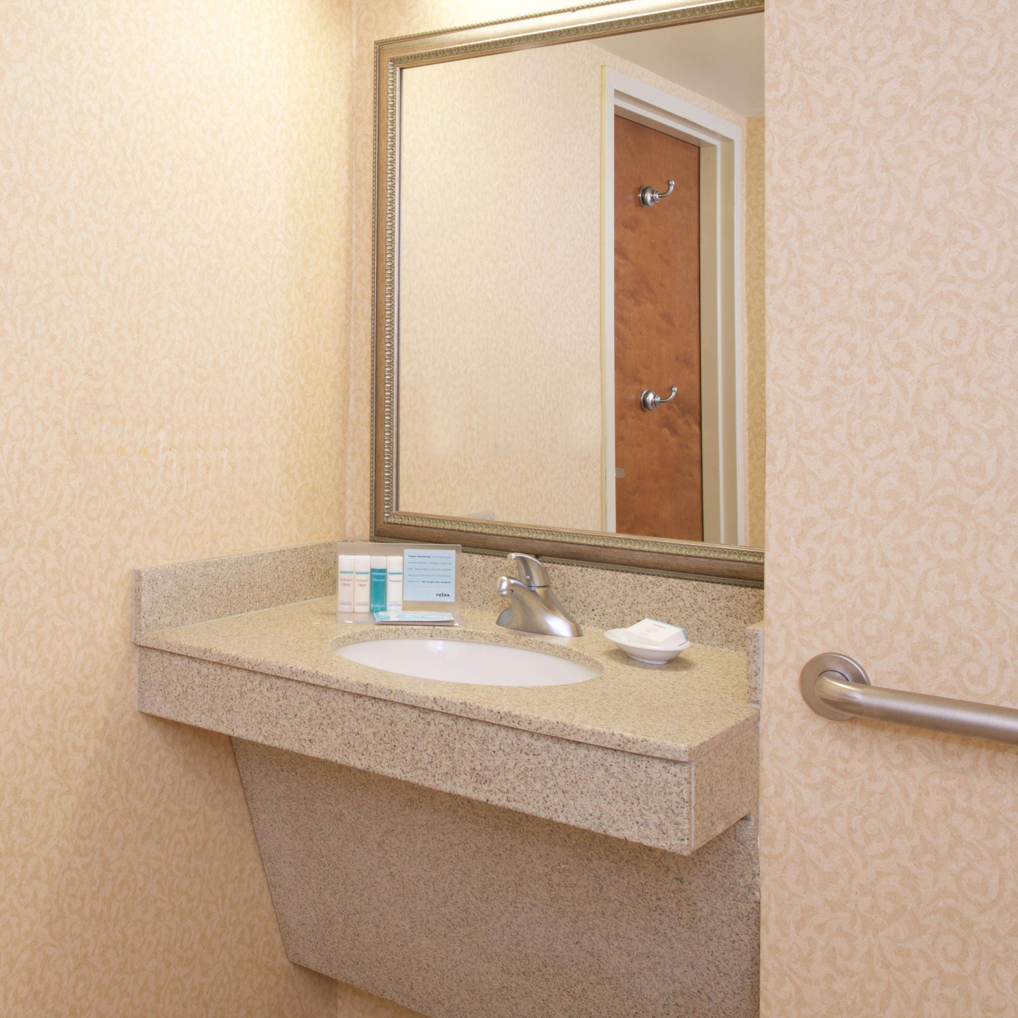 Hampton Inn Evansville Photo