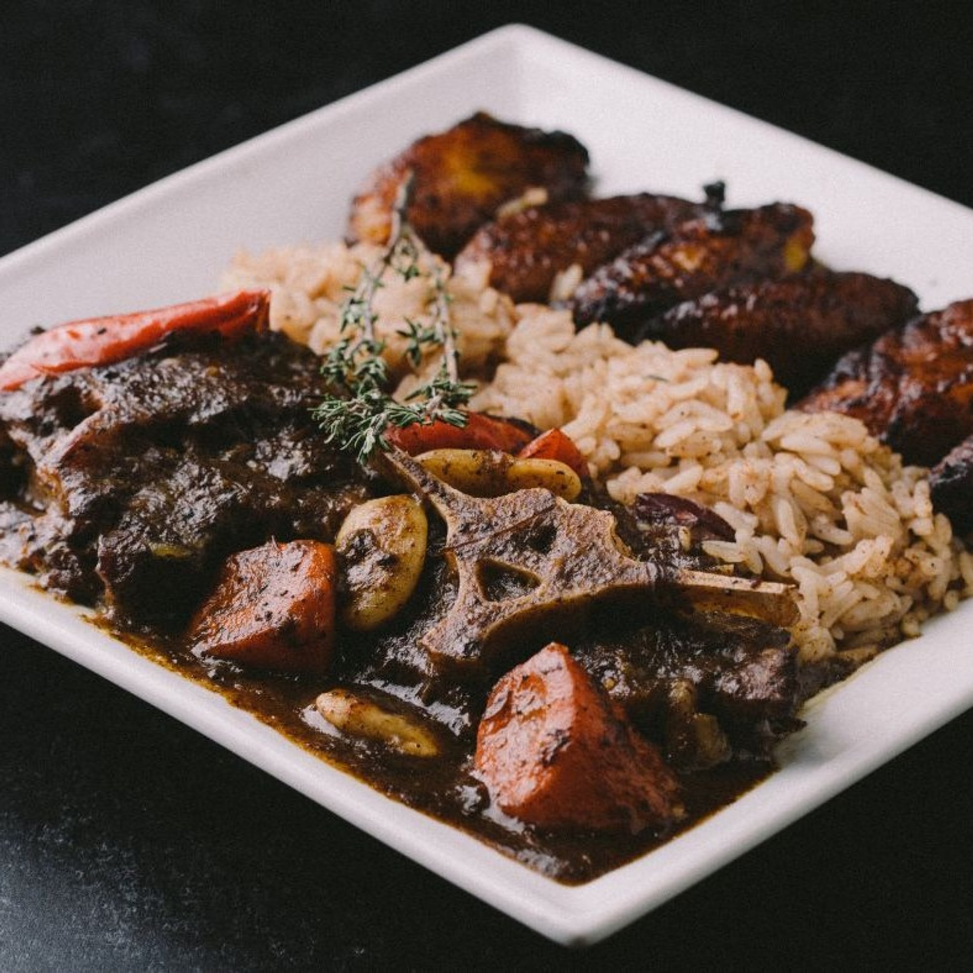 Oxtail Stew (10oz)