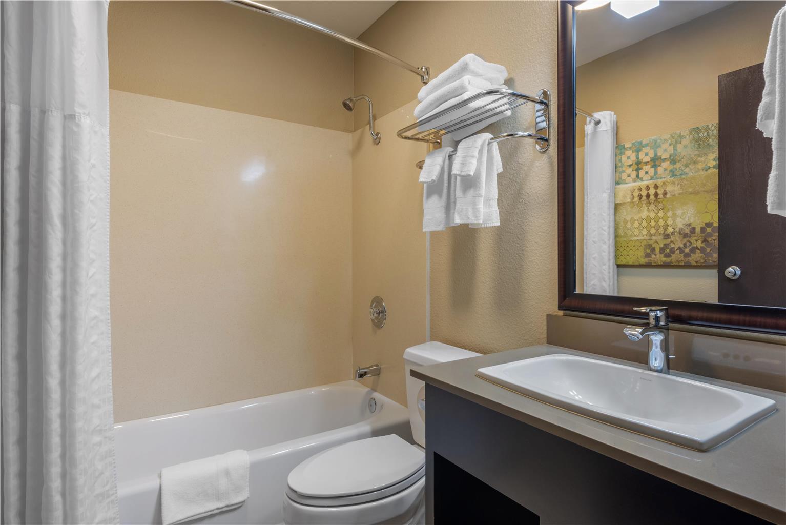 Best Western Long Beach Inn Image