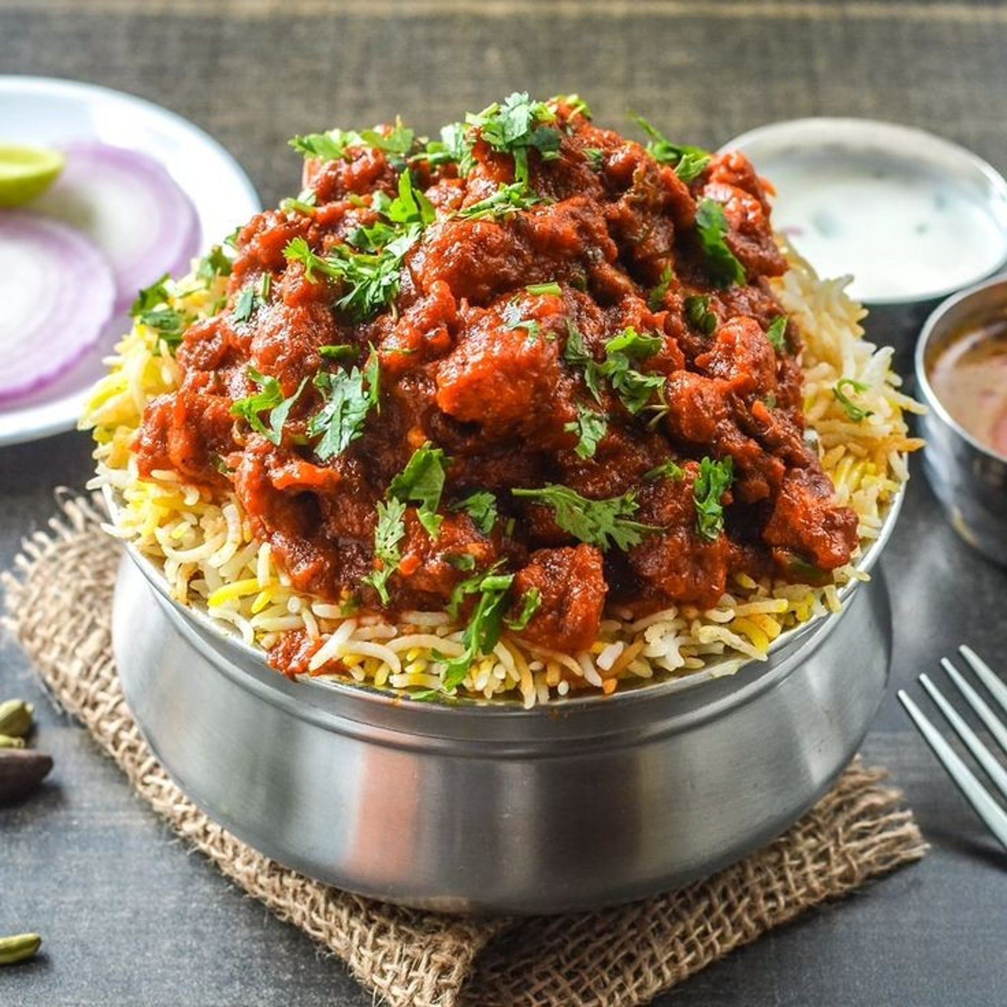Vij B/L Chicken Biryani Small Family Pack (Half Med Tray)