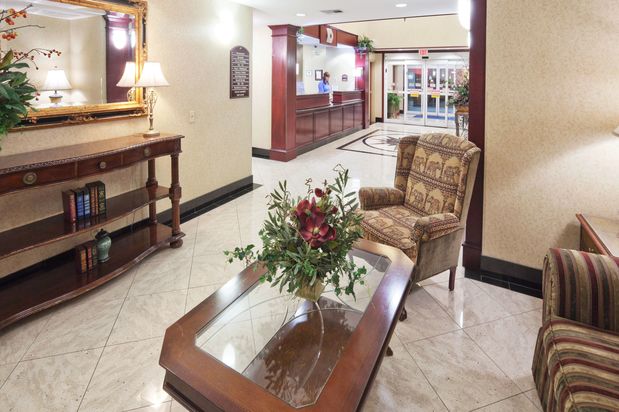 Images Holiday Inn Express & Suites Gainesville
