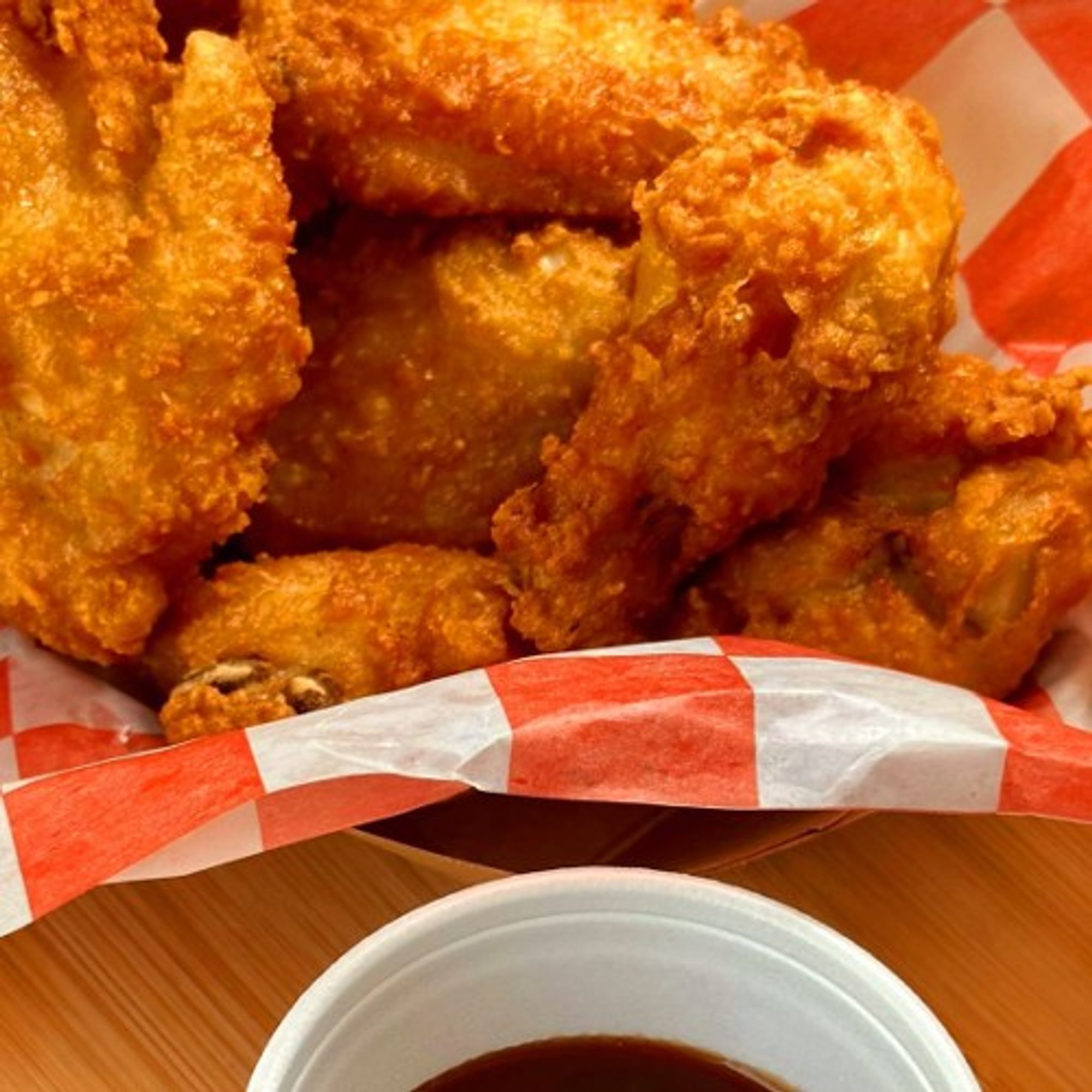 18 Crispy Breaded Wings, Freshly Fried