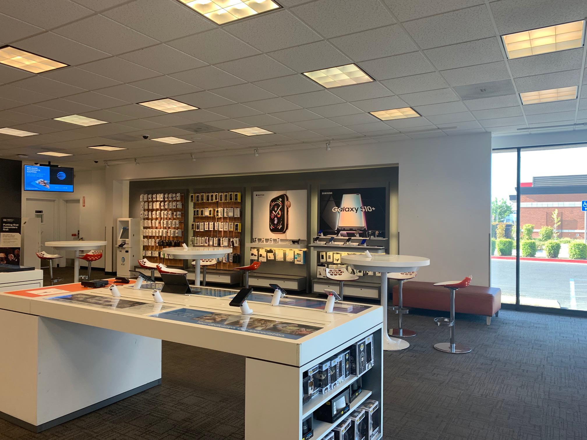 AT&T Store Photo