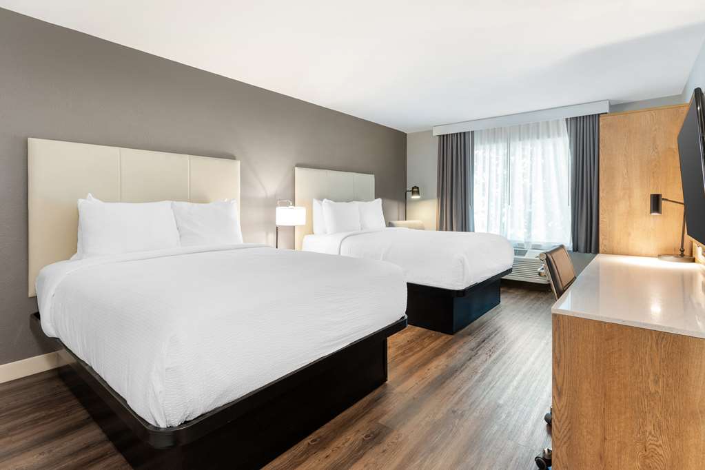 Best Western Plus Rancho Cordova Inn Image