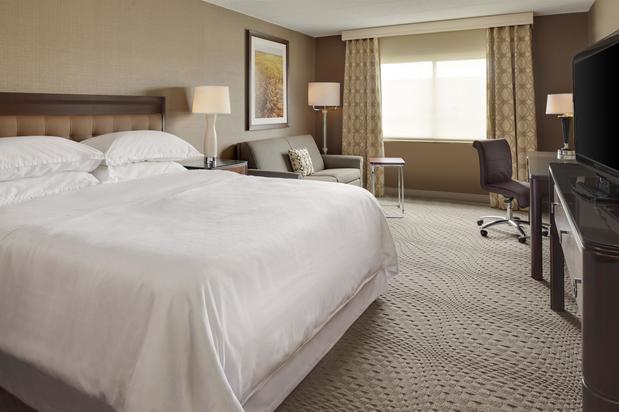 Images Sheraton Omaha Hotel