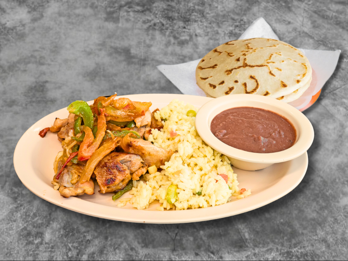Pollo Encebollado