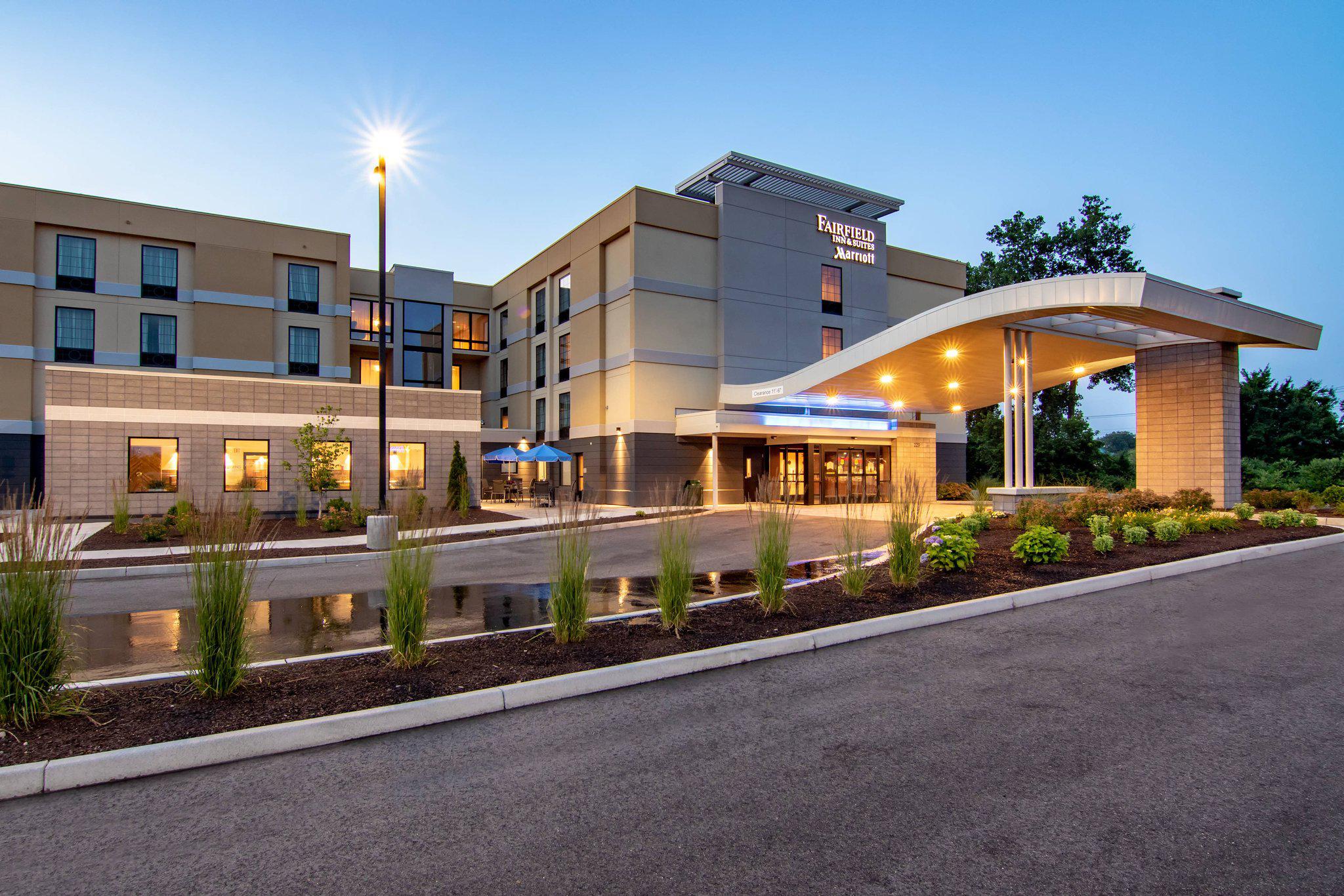 Fairfield Inn & Suites by Marriott Springfield Holyoke Photo