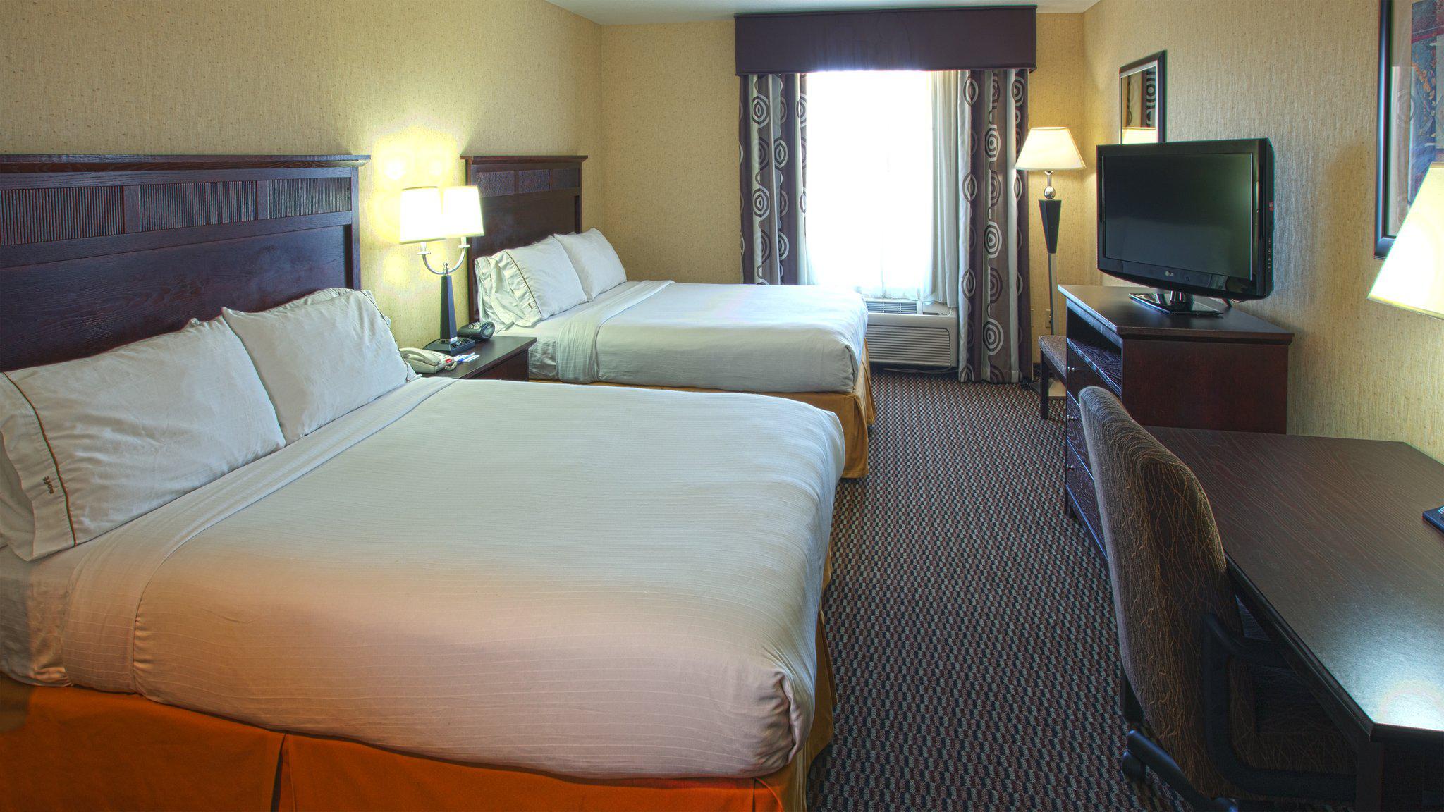 Holiday Inn Express & Suites Nampa - Idaho Center Photo