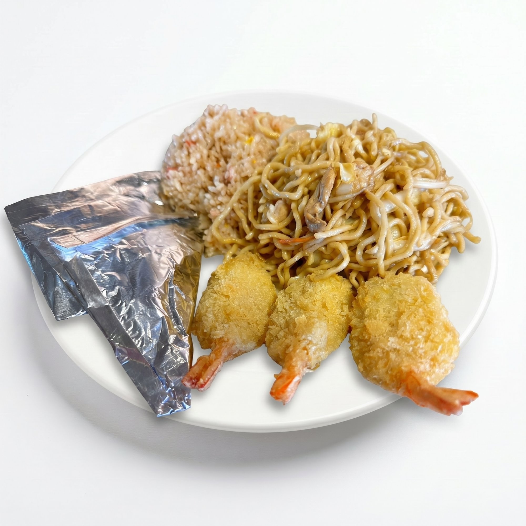 C16. Fried Prawns & Chicken in Foil