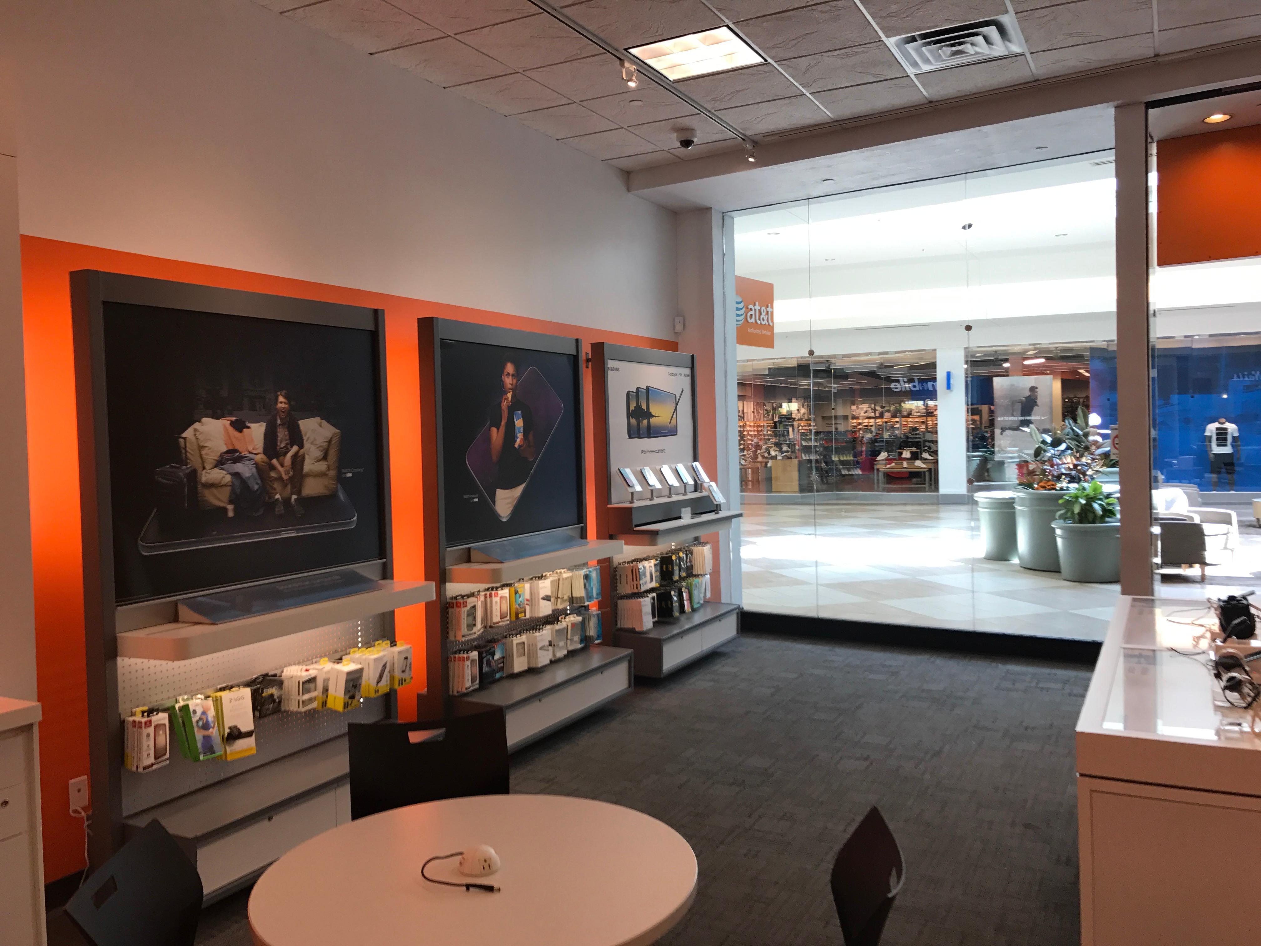 AT&T Store Photo