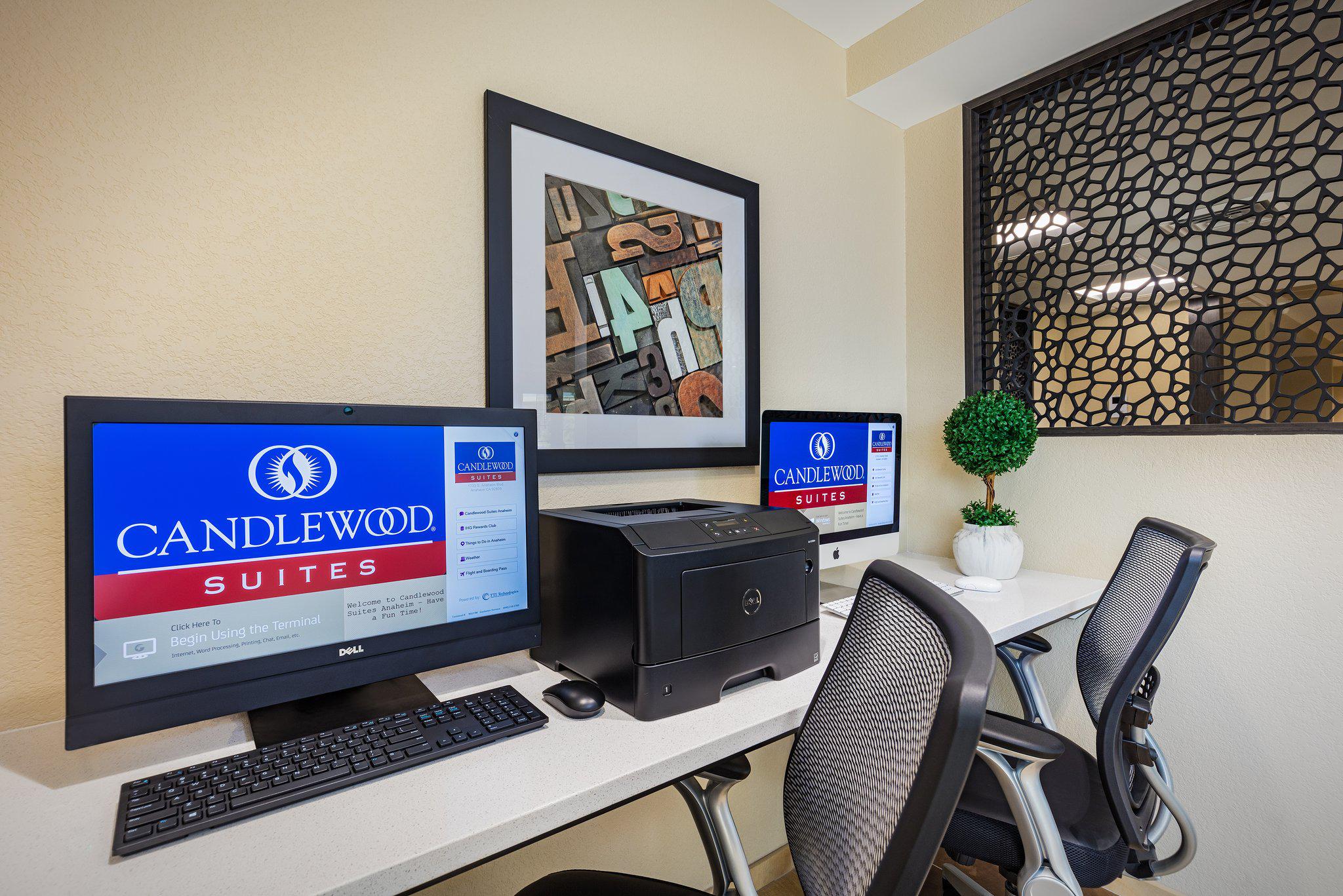 Candlewood Suites Anaheim - Resort Area Photo