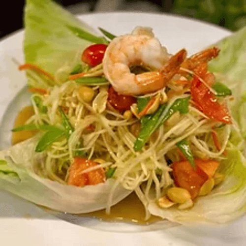 Som Tum Thai (Papaya Salad)