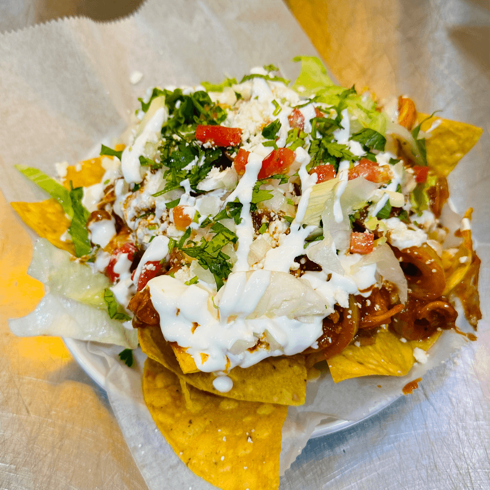 Tinga Nachos Lunch Special