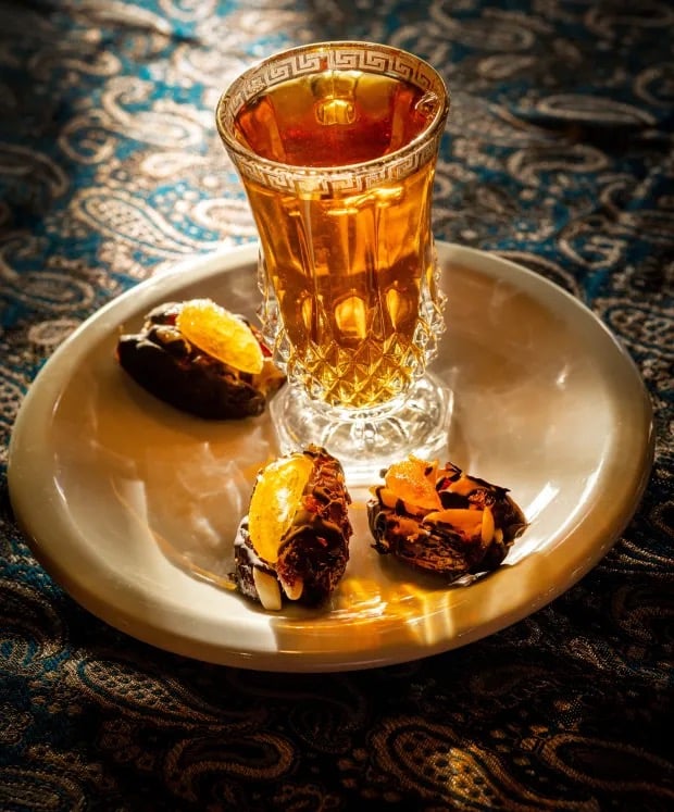 Stuffed Medjool Dates (3 pcs)