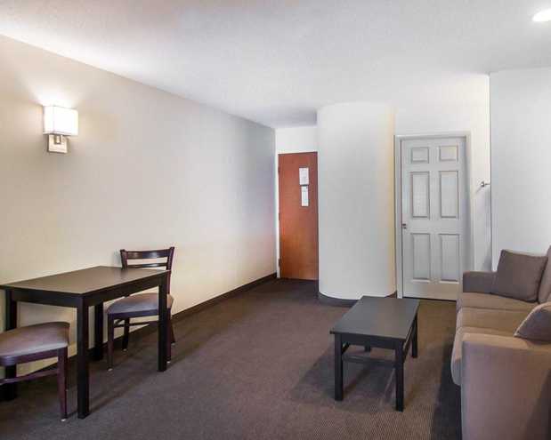 Images Sleep Inn & Suites