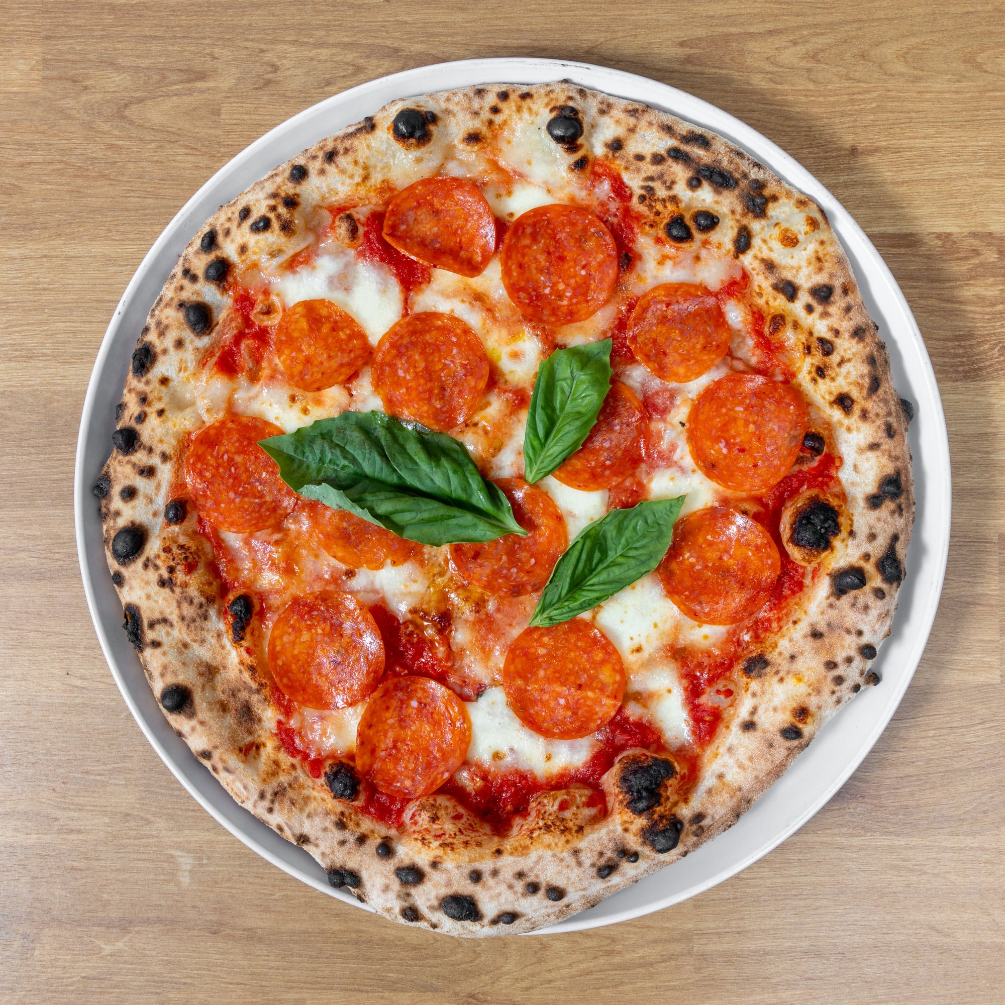 Hipsteroni pizza