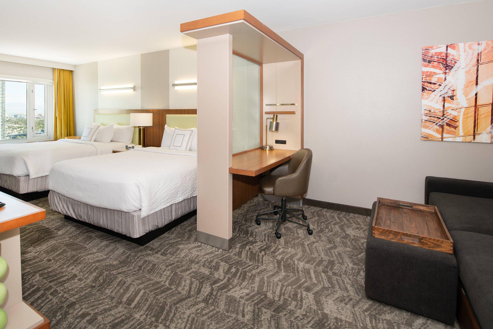 SpringHill Suites by Marriott Las Vegas Convention Center Photo