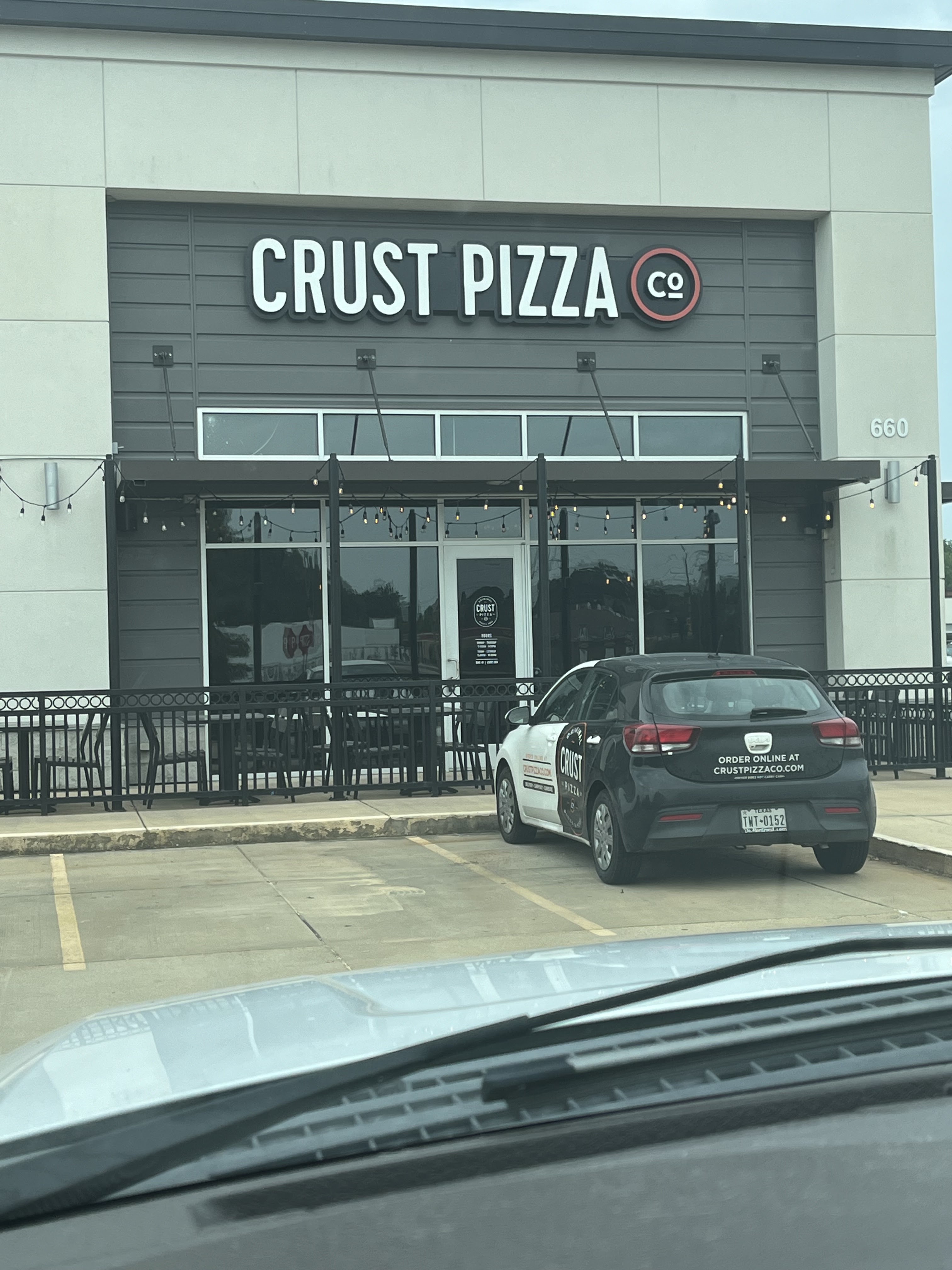 Crust Pizza Co. - Baton Rouge - Arlington Creek Image
