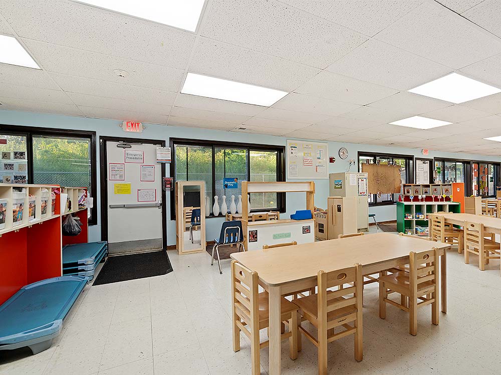 Skyrise School on Whitcomb Ave Image