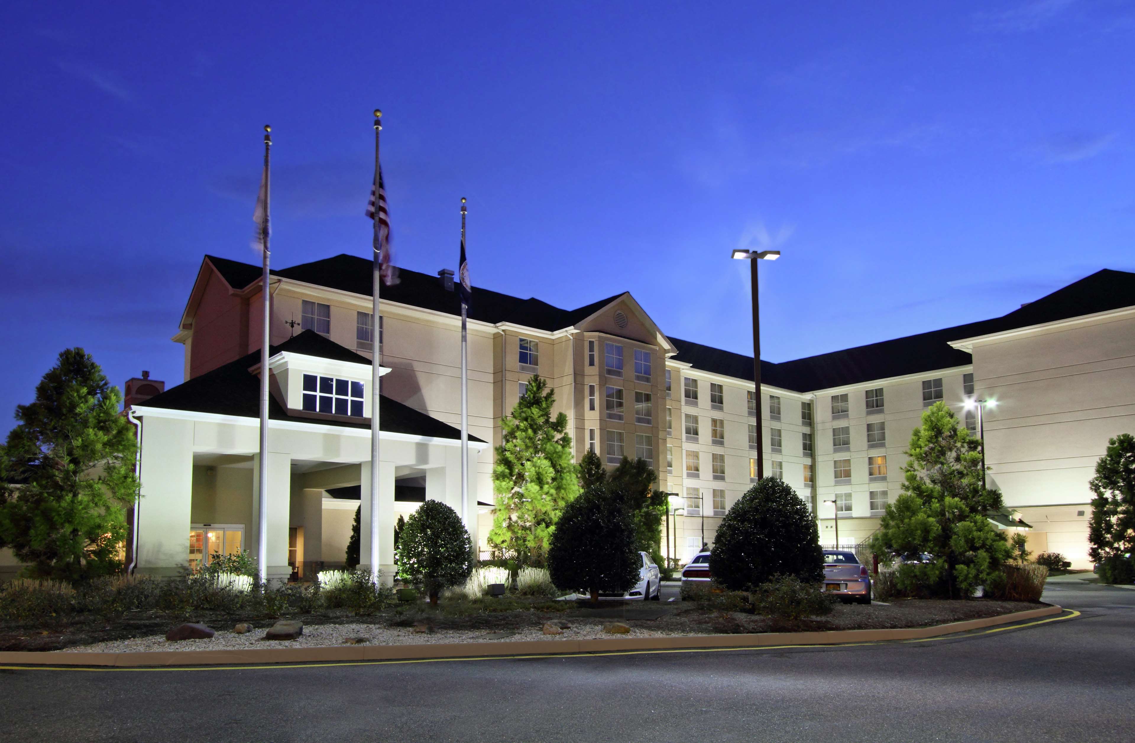 Homewood Suites by Hilton Chesapeake-Greenbrier Photo