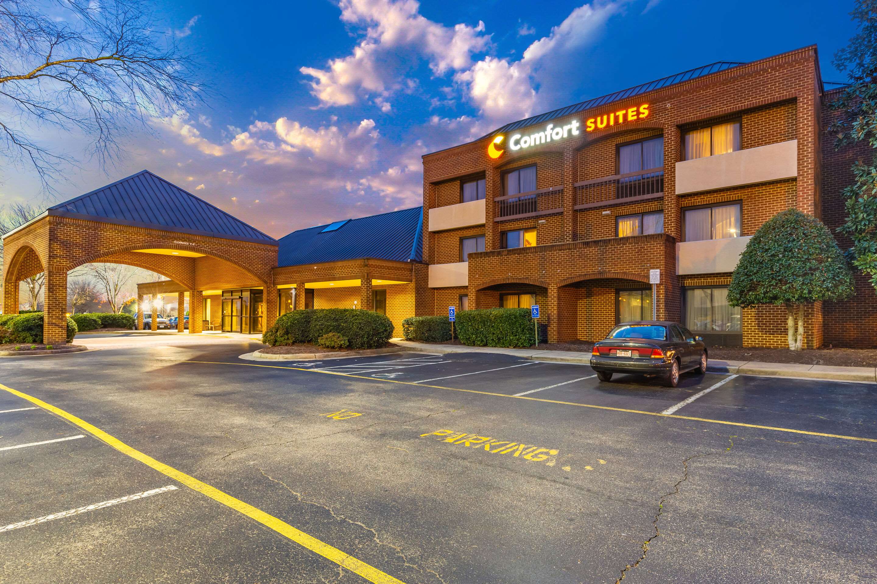 Comfort Suites Chesapeake - Norfolk Photo