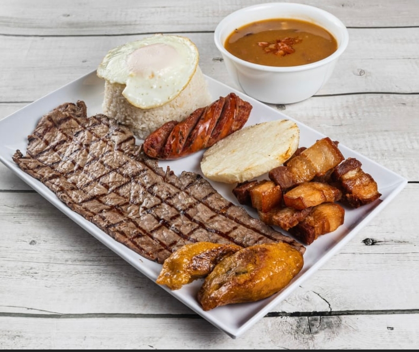 Bandeja Paisa Carne Asada Grilled