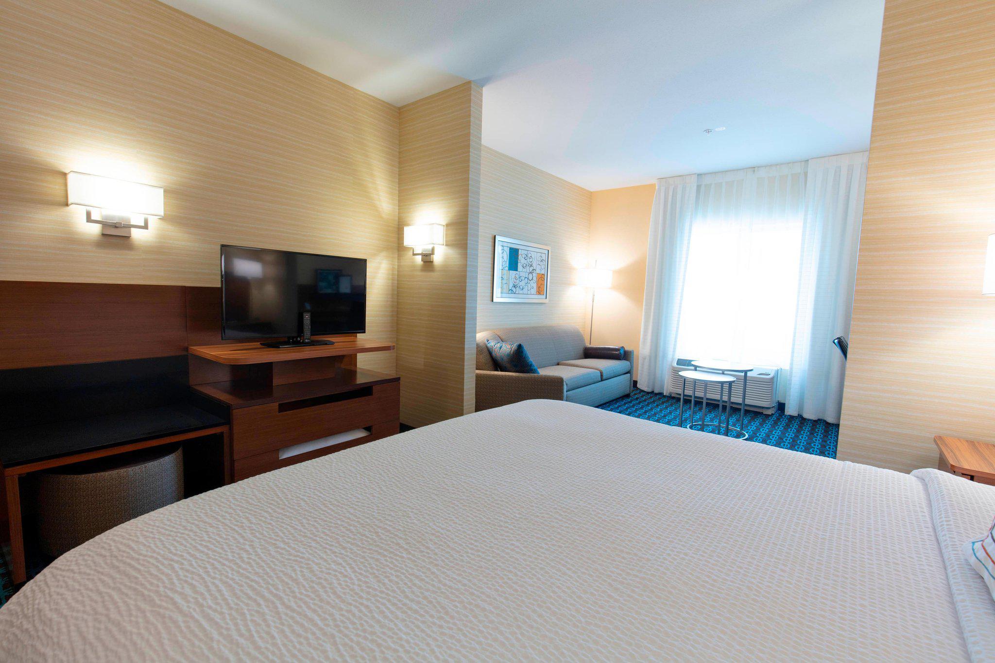 Fairfield Inn & Suites by Marriott Atlanta Woodstock Photo