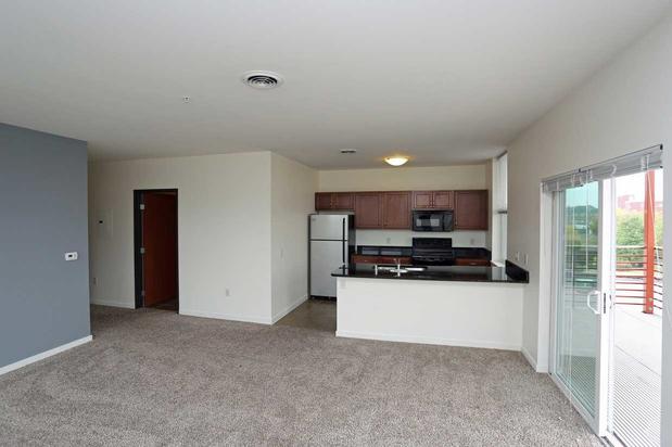 Images Latitude Apartments