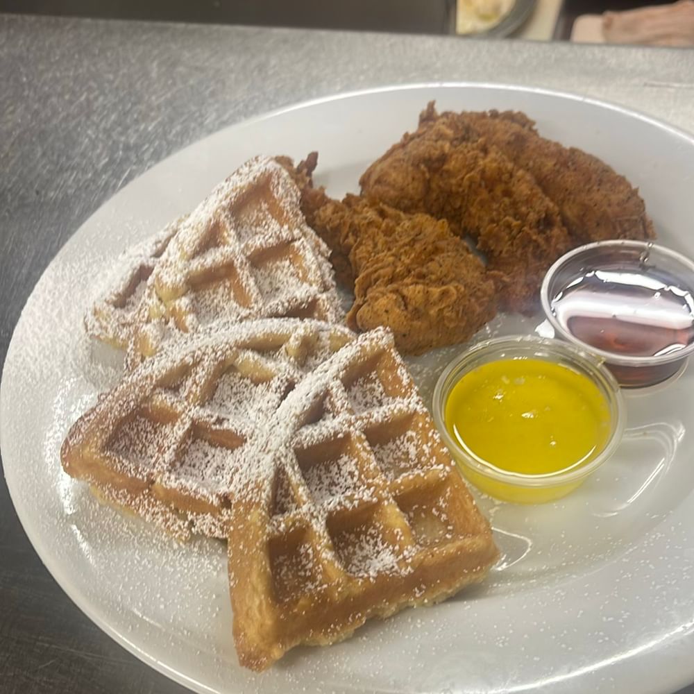 Chicken & Waffle - Brunch