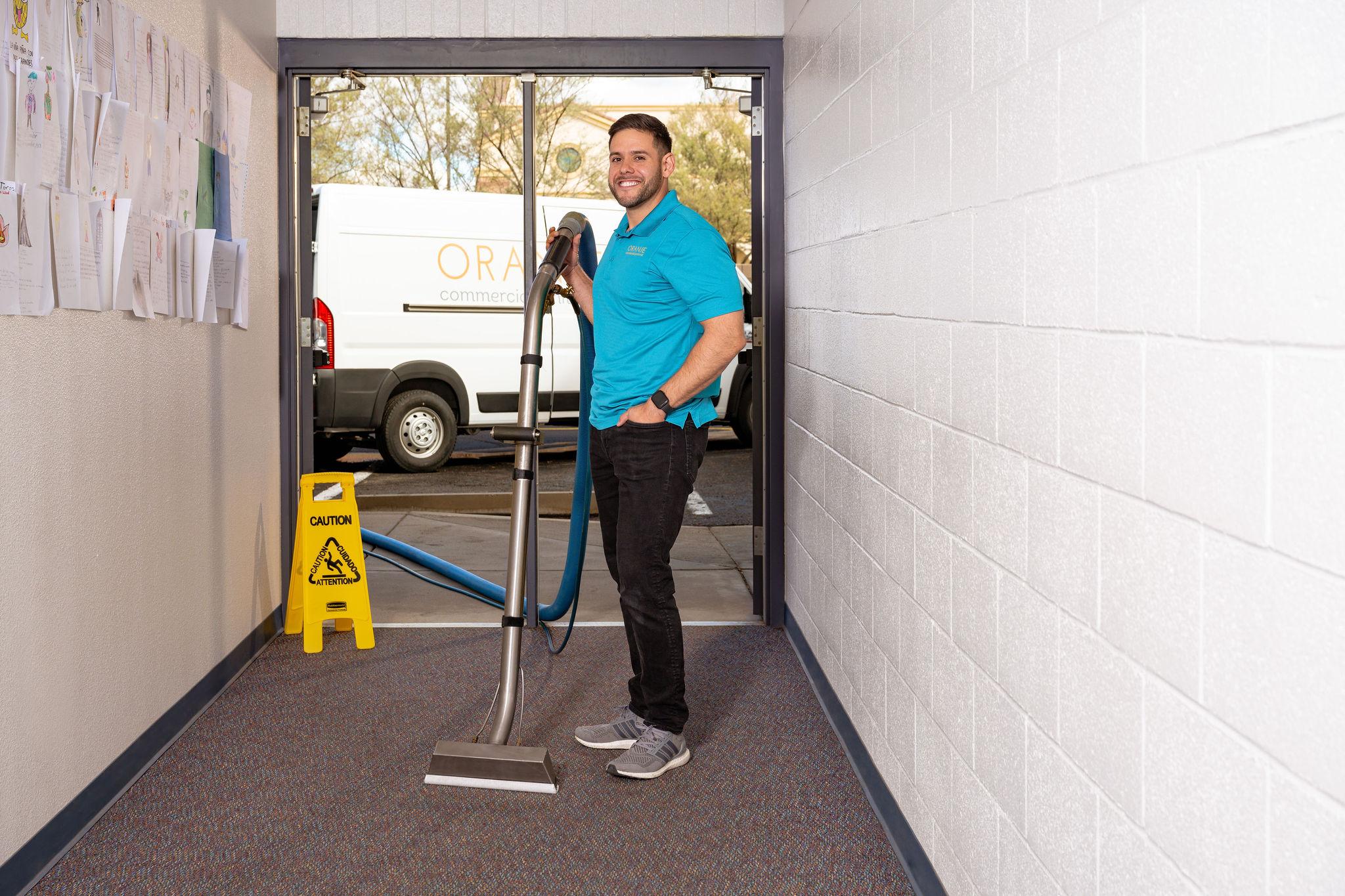 Oranje Commercial Janitorial in Phoenix Image