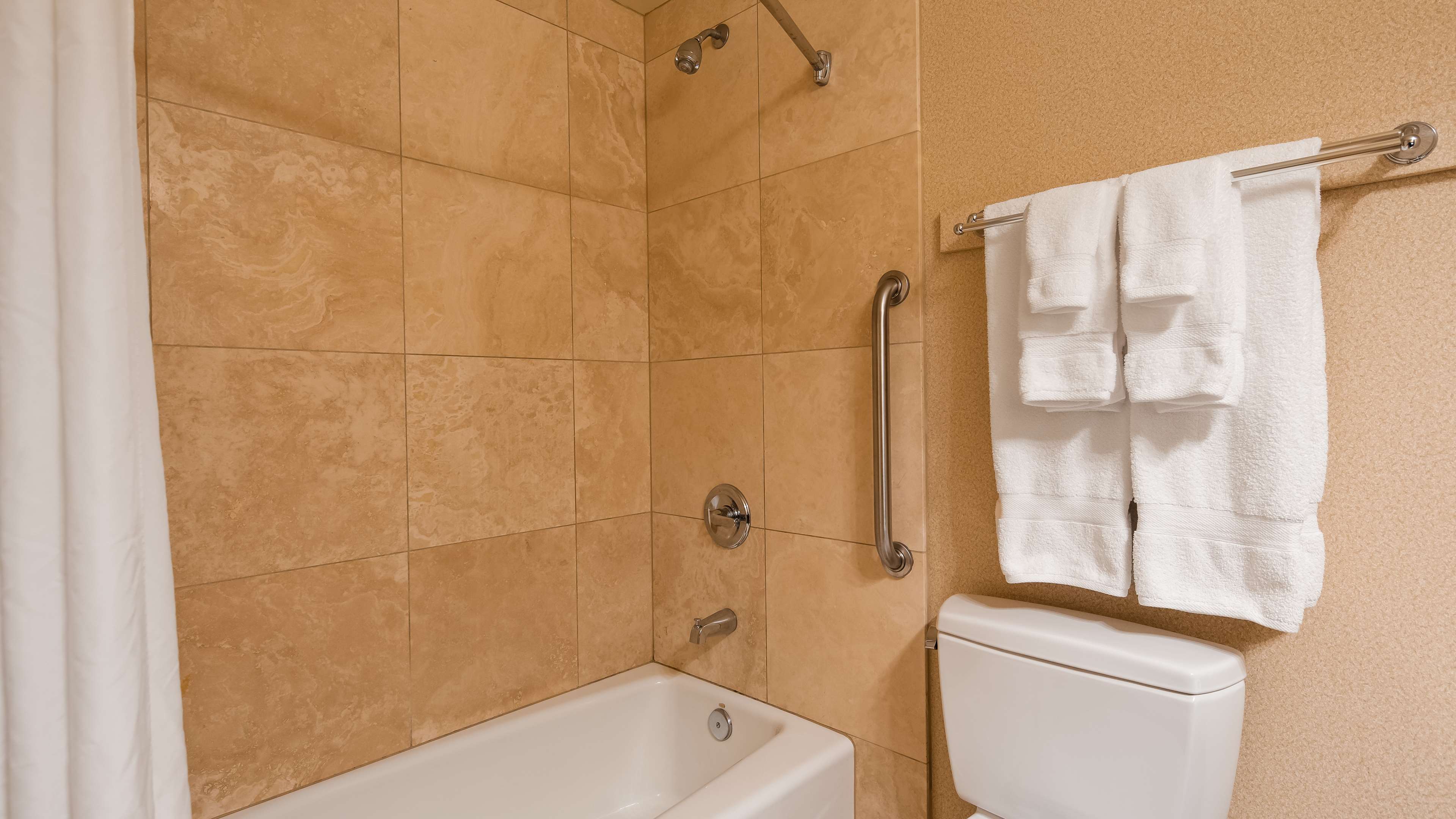 Best Western Heritage Inn Photo