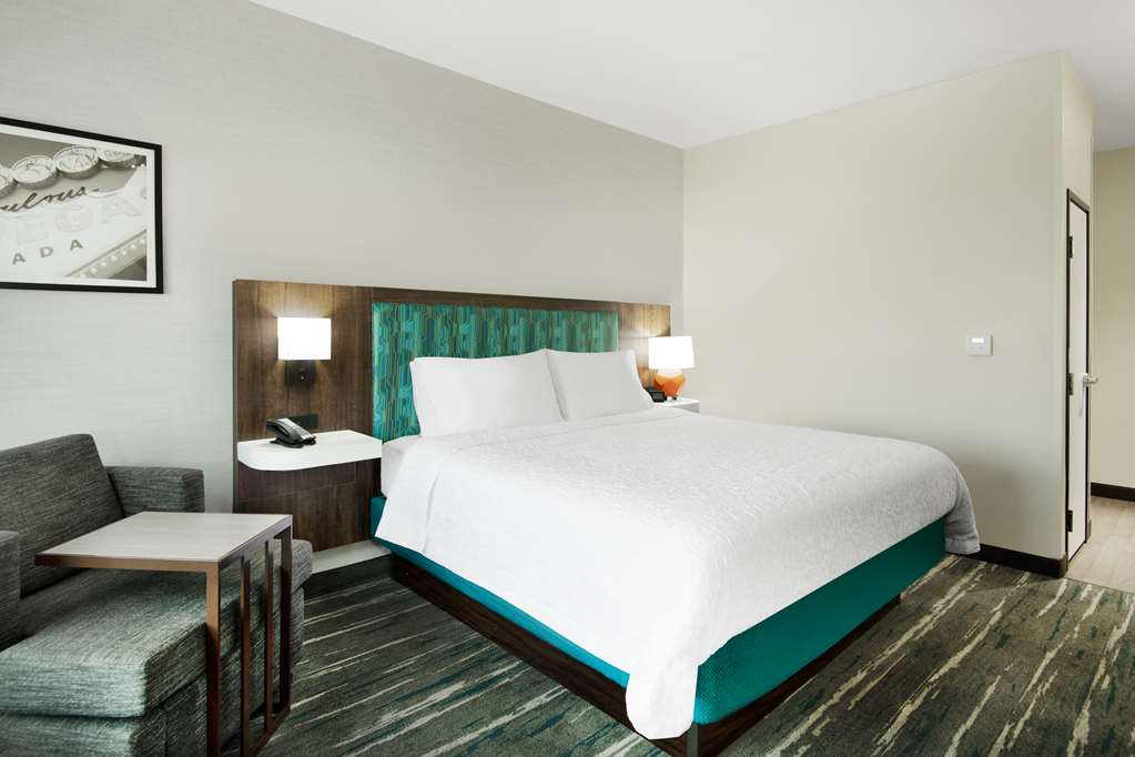 Hampton Inn & Suites Las Vegas-Henderson Image