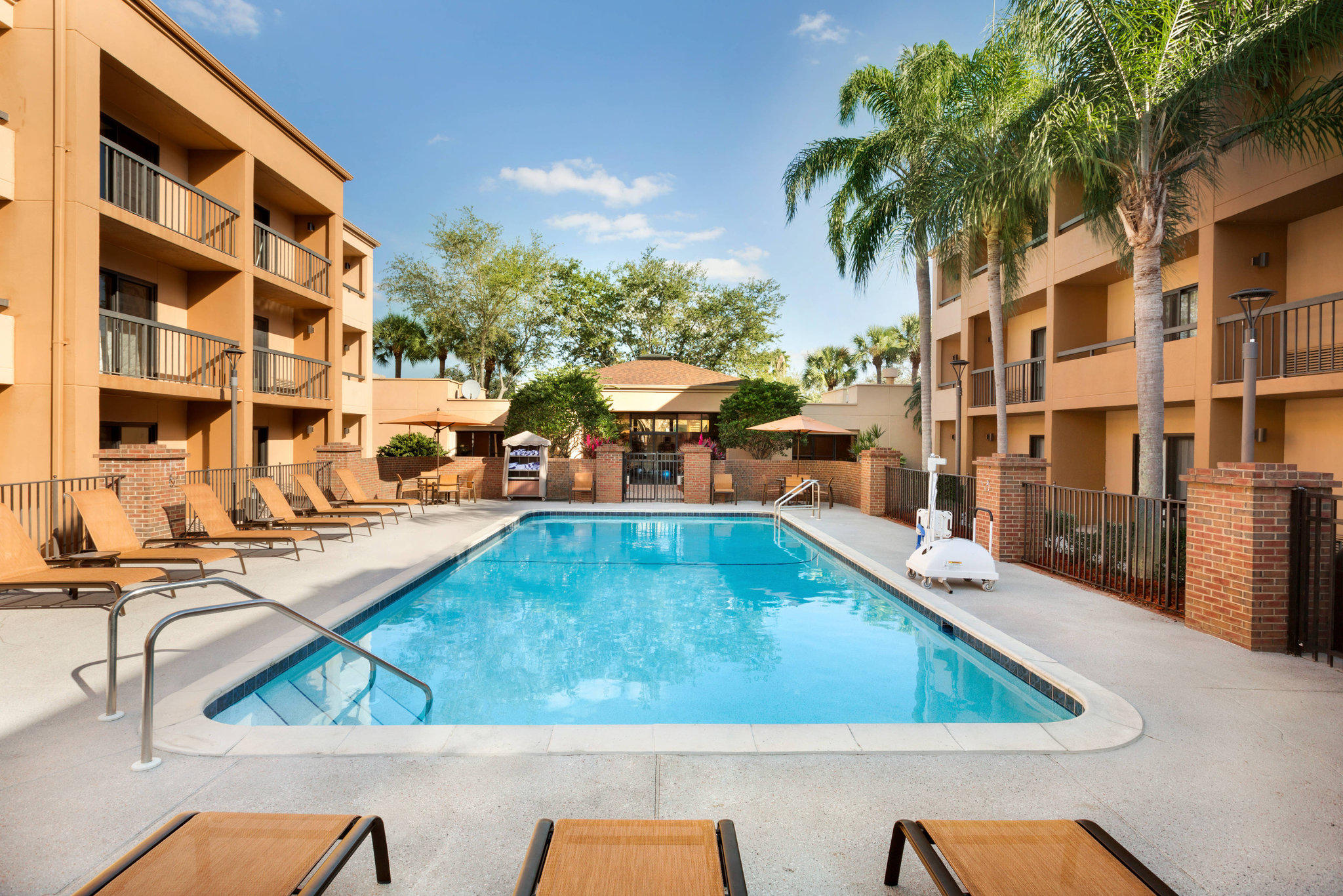 Courtyard by Marriott Fort Myers Cape Coral Photo