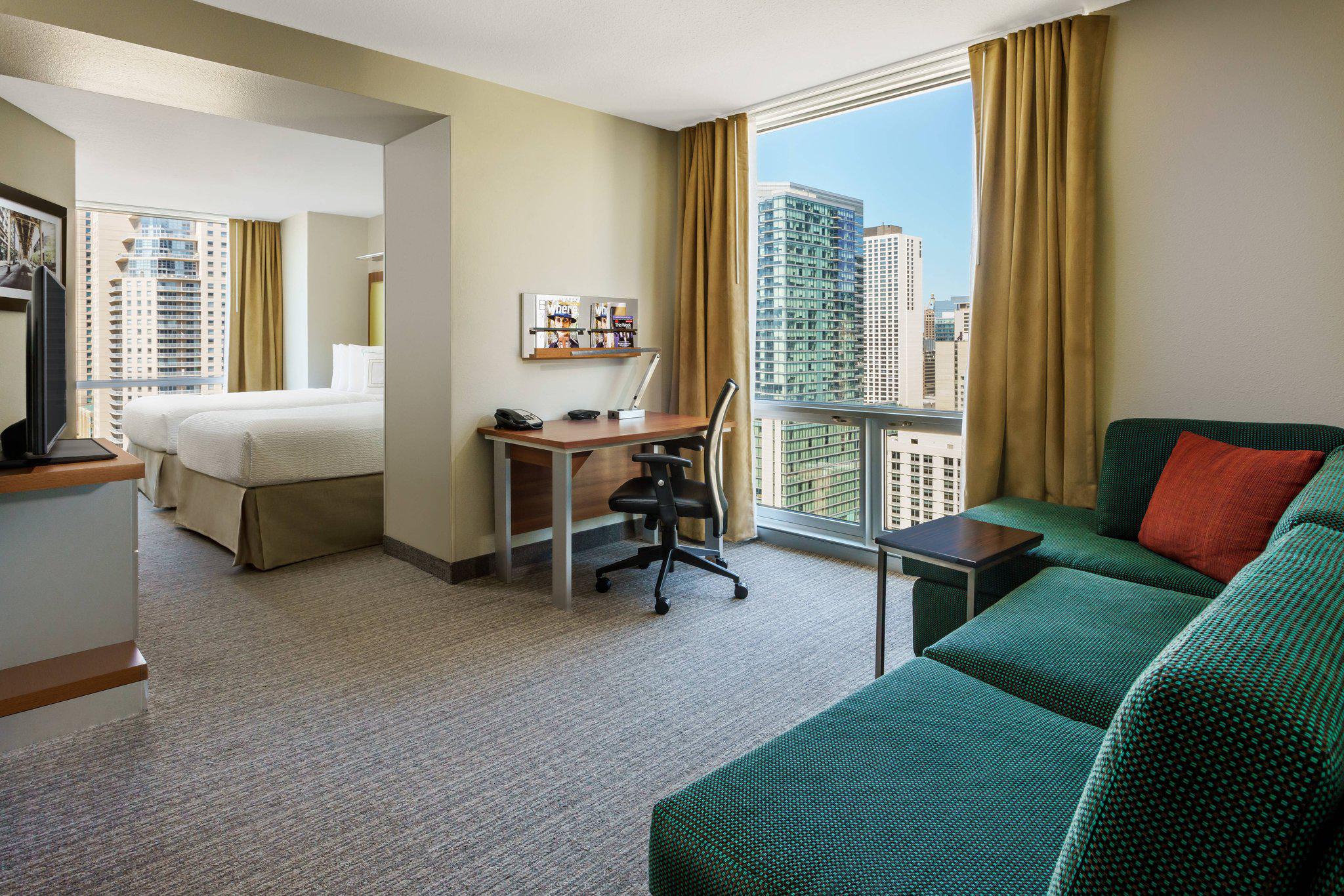 SpringHill Suites by Marriott Chicago Downtown/River North Photo