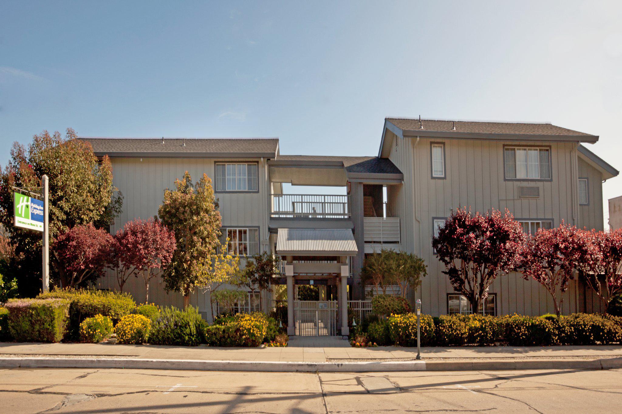 Holiday Inn Express Monterey-Cannery Row Photo