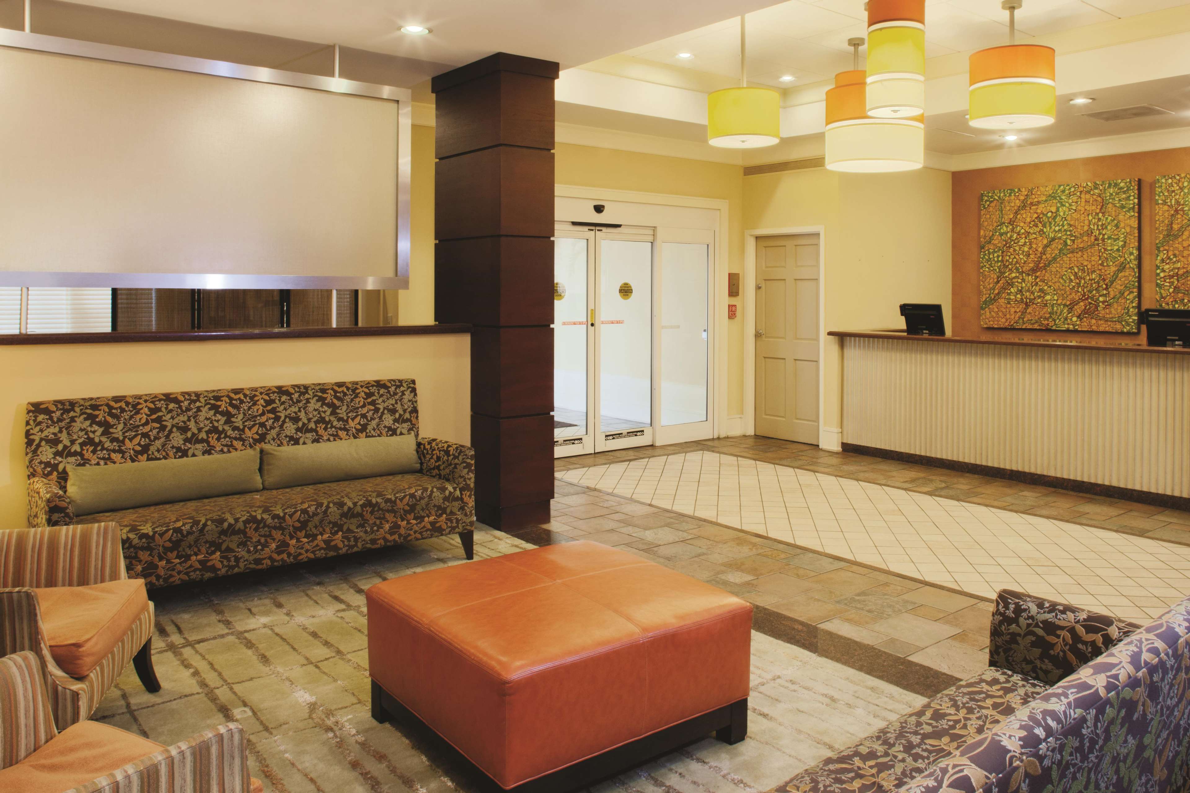 DoubleTree Suites by Hilton Hotel Atlanta - Galleria Photo