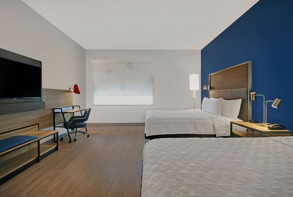 Tru by Hilton Troy Detroit Image