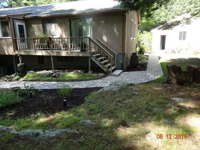 Wenzel Landscaping Image