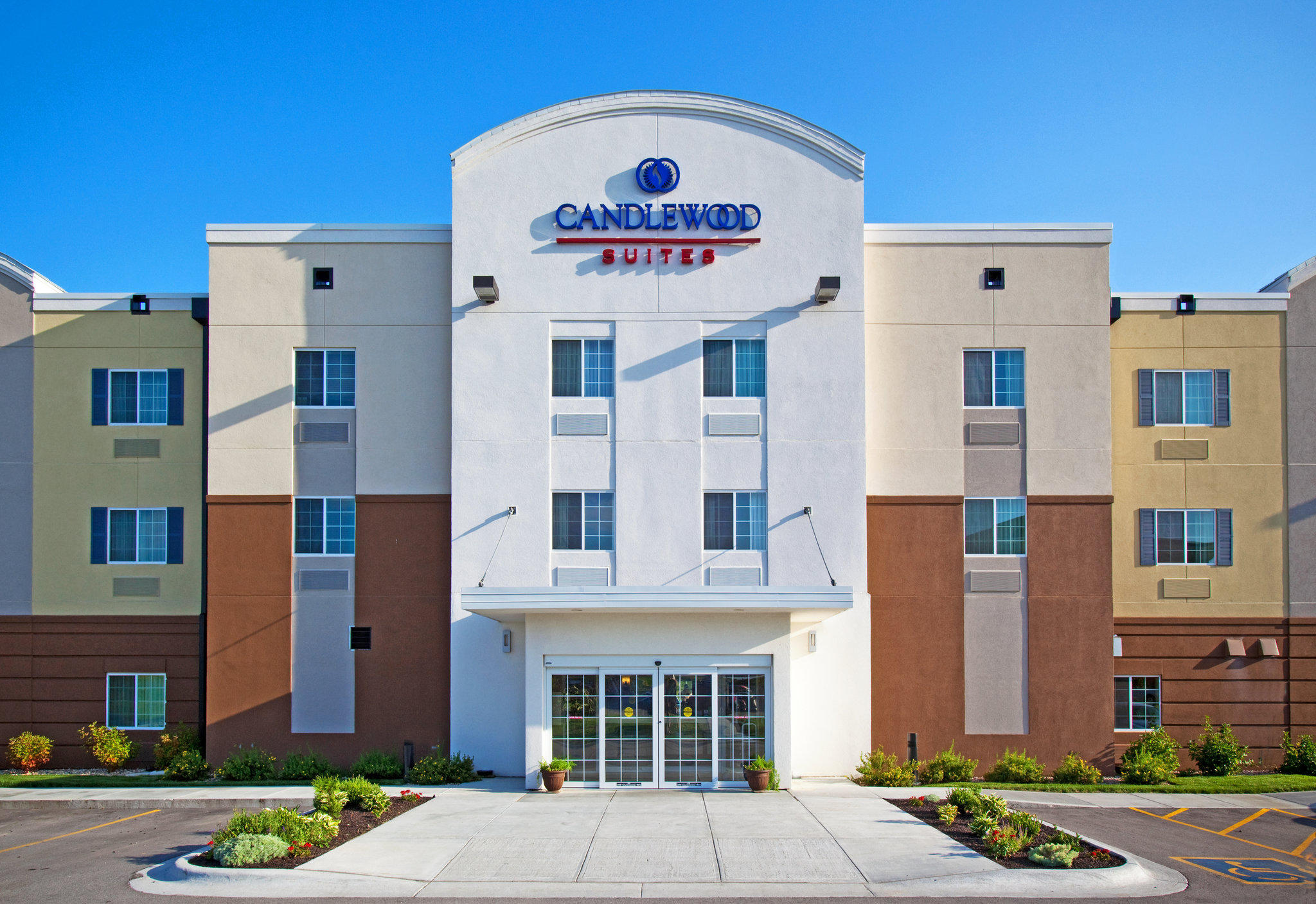 Candlewood Suites Bellevue Photo